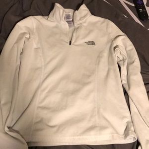 North Face Light Pullover